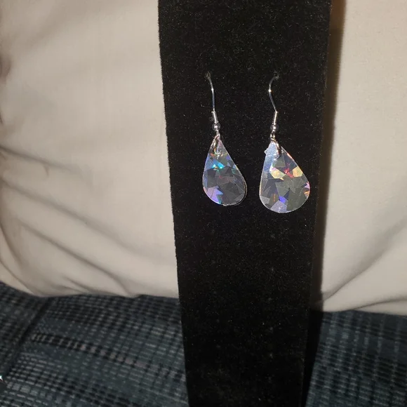 Holographic earrings - Picture 2 of 3